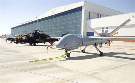 T­ü­r­k­i­y­e­­n­i­n­ ­k­a­m­i­k­a­z­e­ ­d­r­o­n­e­­l­a­r­ı­ ­g­ö­r­e­v­e­ ­h­a­z­ı­r­